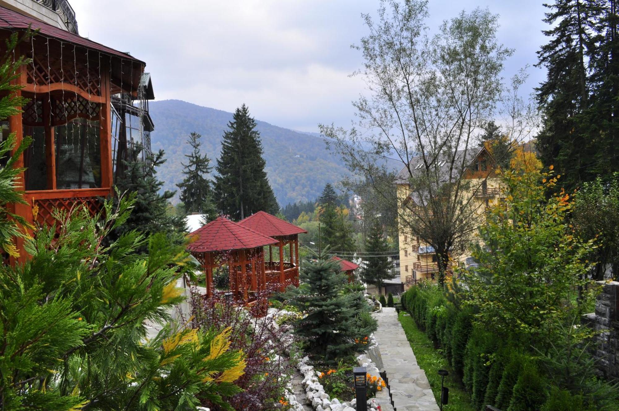 Hotel Arca Lui Noe Sinaia Buitenkant foto
